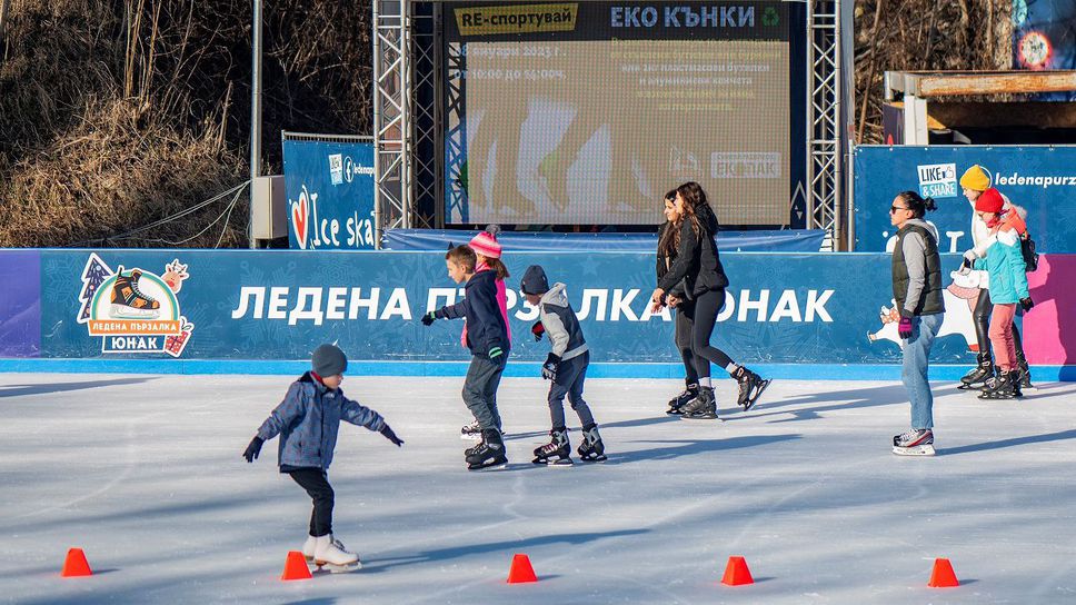 Над 3.5 тона стъкло и 500 кг пластмаса събра "RE-спортувай: ЕКО КЪНКИ"