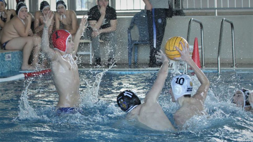 КПС Варна и Локомотив НН най-добри в регионалните първенства по водна топка за мъже U15