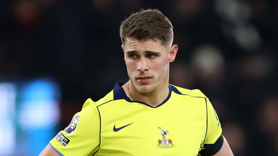 Защитникът на ТотнъмМики ван де Вен е отворен за трансфер