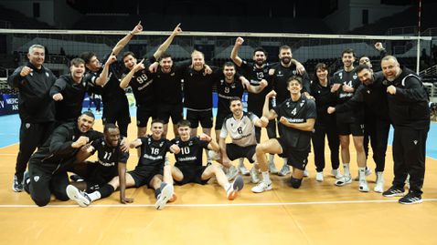 Николай Колев и ПАОК на 1/8-финал за "Чалъндж къп"