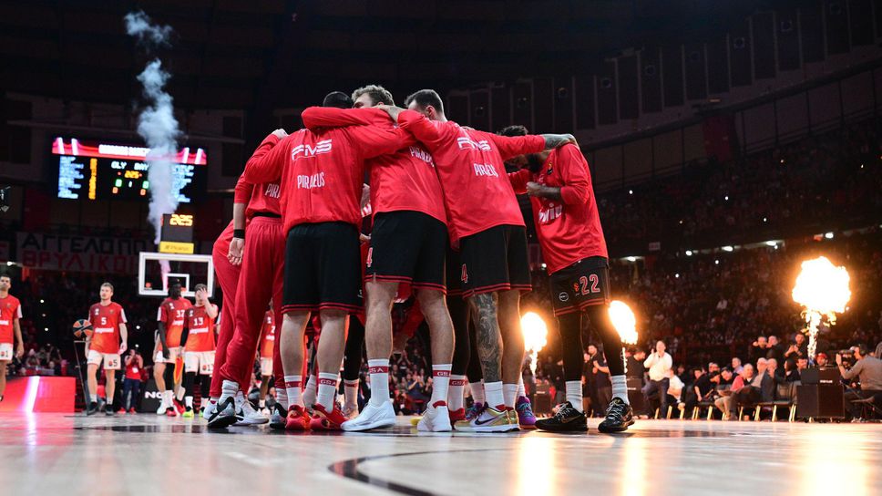 Олимпиакос потвърди ролята си на фаворит и успя да спечели