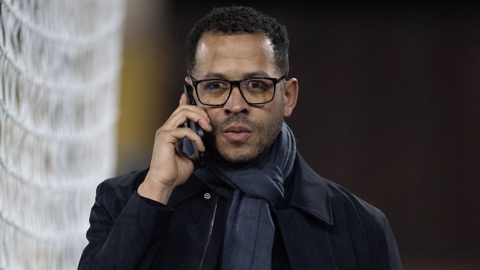 Новият треньор на Челси Лиъм Росиниър утре ще дебютира Той