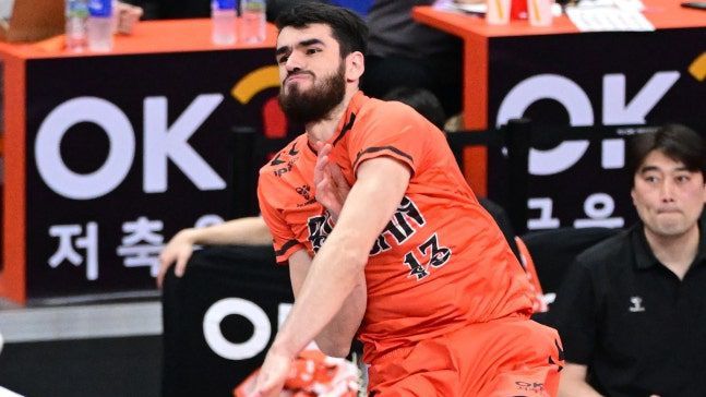 Националът Димитър Димитров е пред трансфер в италианския Юаса Батери