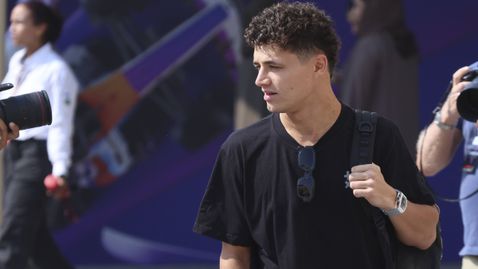  Ландо Норис предвижда безредни надпревари през новия сезон 