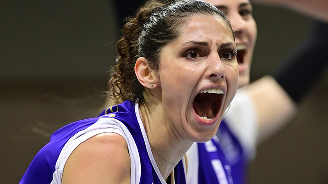 Ева Янева ще играе в шампиона на Франция и през следващия сезон