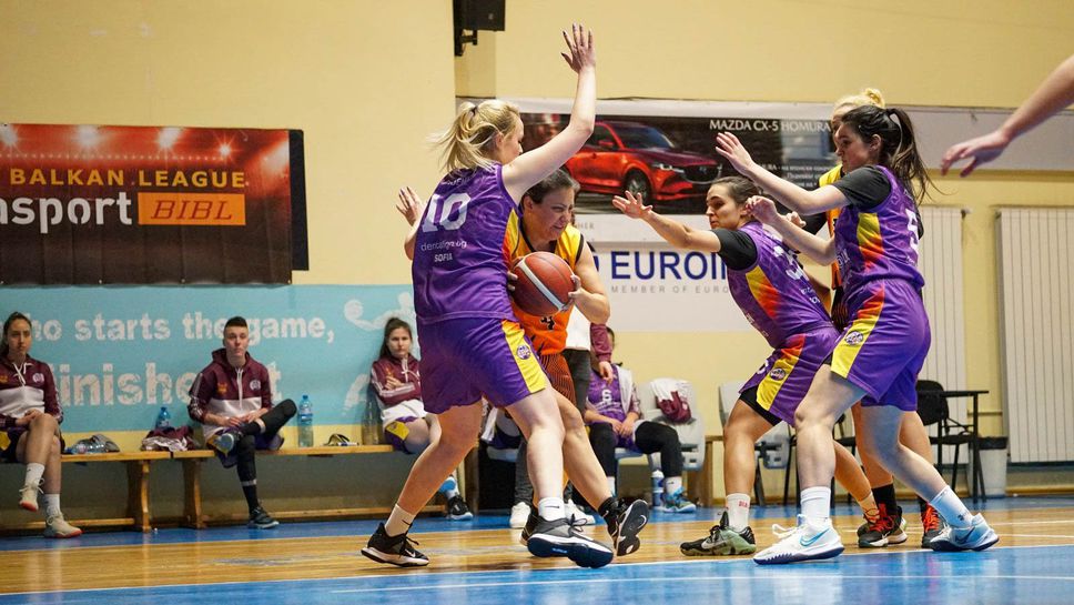 Отбор от ББЛ с опция да участва в турнира за Купата при жените