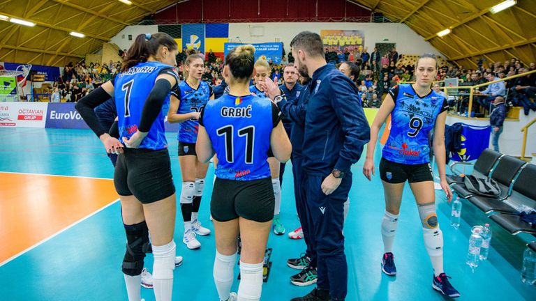 Българската волейболистка Вероника Бежандолска и тимът на Лугож се класираха