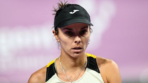 Виктория Томова допусна поражение на двойки в Португалия