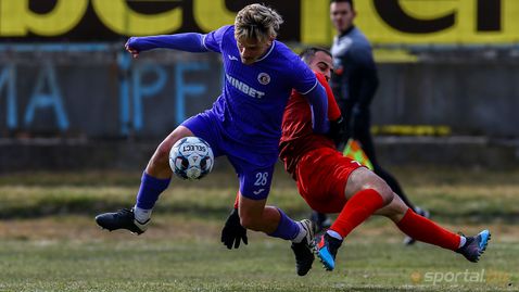  Етър измъкна три точки от Дупница и поведе във Втора лига 