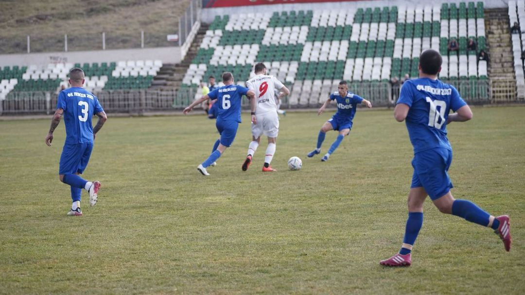 Трима под въпрос от Левски 2007