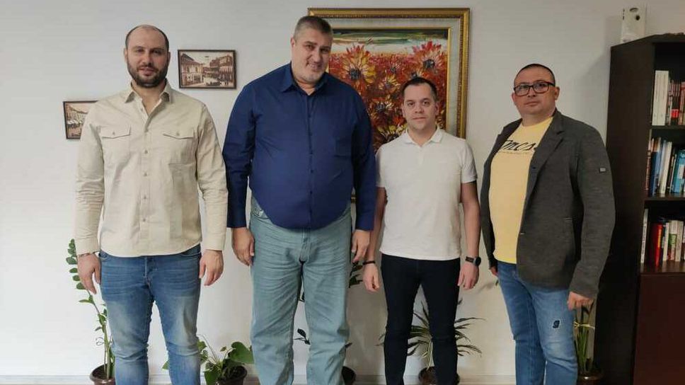 Кметът на Добрич се срещна с Любо Ганев