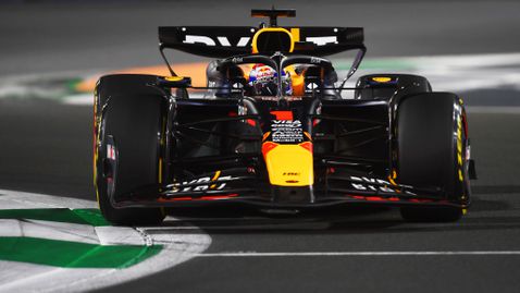 Доминаторът Верстапен удължи успешната си серия в Гран При на Саудитска Арабия