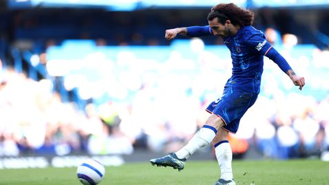 Кукурея донесе победата на Челси и изкачи "сините" на четвърто място