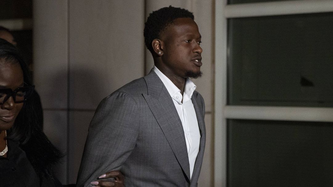 Маями получава компенсация от Шарлът за сделката за Тери Розиър