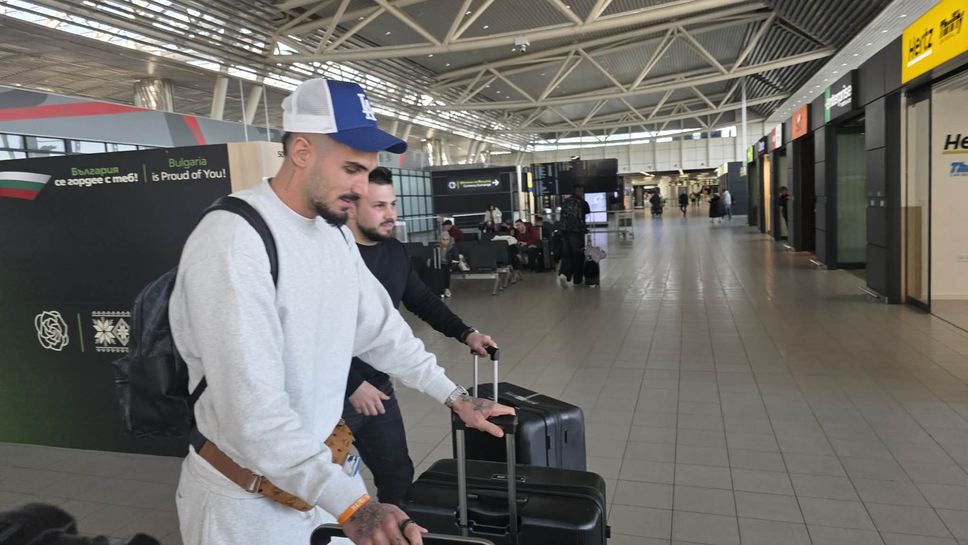 Новият нападател на Левски гледа мача с Локо (Пд)