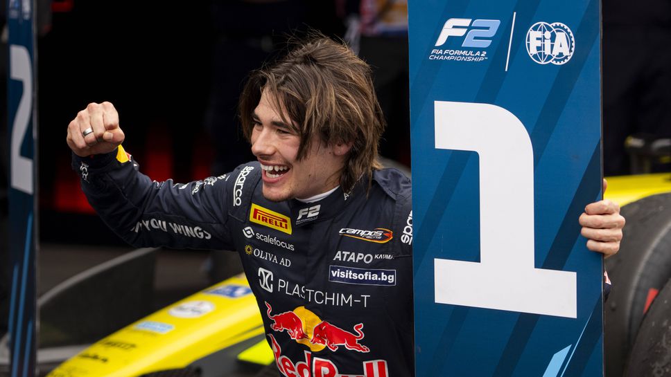 Майката на Никола Цолов го посрещна във Валенсия