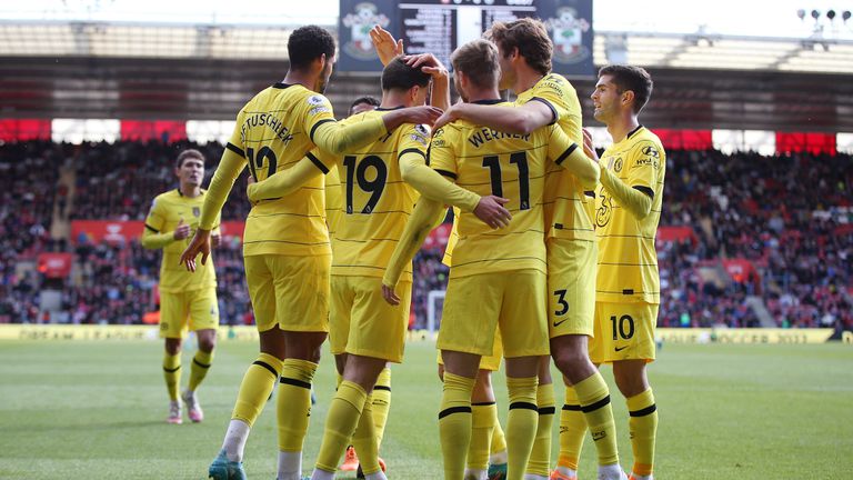  Челси се развилня против презрян Саутхамптън 