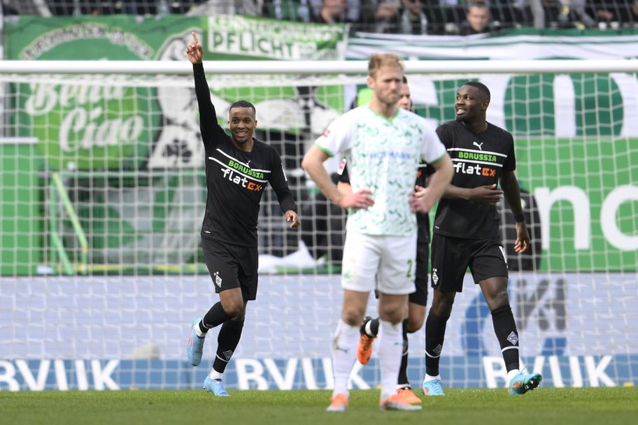  Борусия (Мьонхенгладбах), Аласан Плеа 