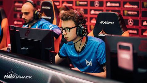 Nigma на Иван "MinD_ContRoL" Иванов започна с рокадите след лошия сезон