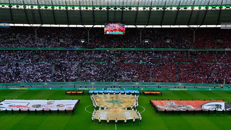 Фрайбург ще играе като домакин на РБ Лайпциг на полуфинала