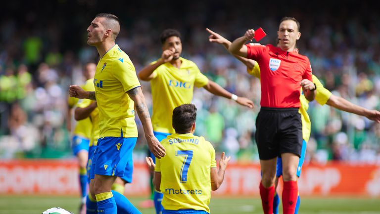 Кадис постигна важна победа с 2 0 при гостуването си на