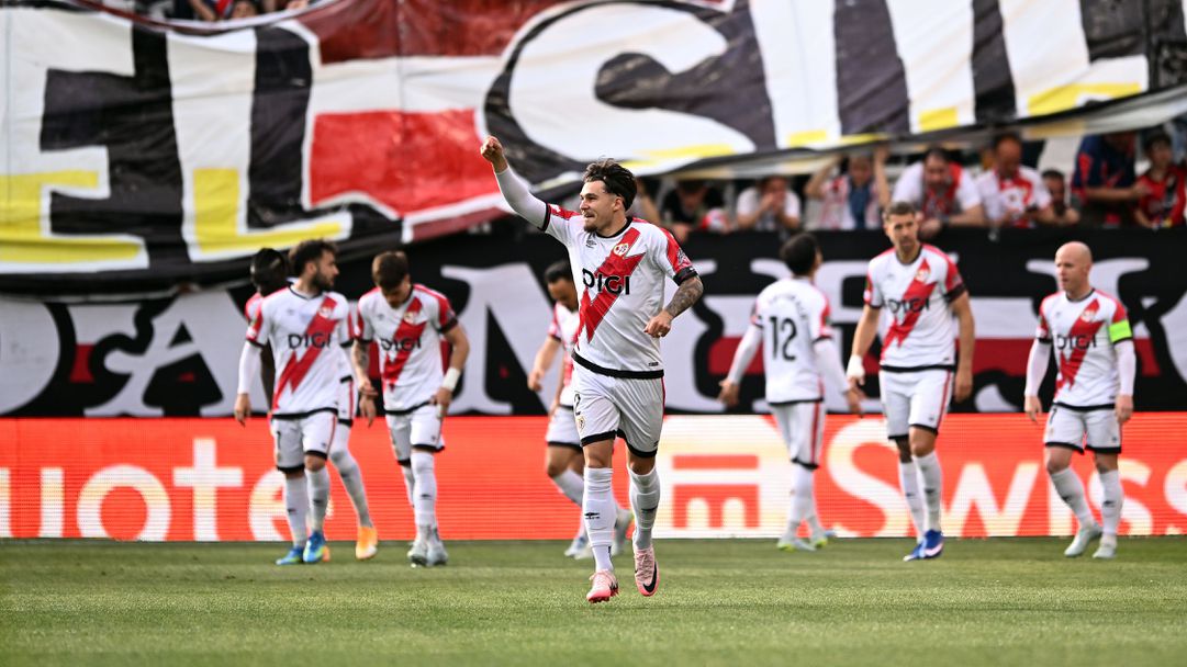 АЕК отнесе три гола на "Вайекас", Мартин Георгиев не игра