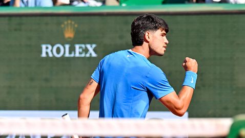 Алкарас се изпоти сериозно за мястото си на 1/4-финалите в Монте Карло