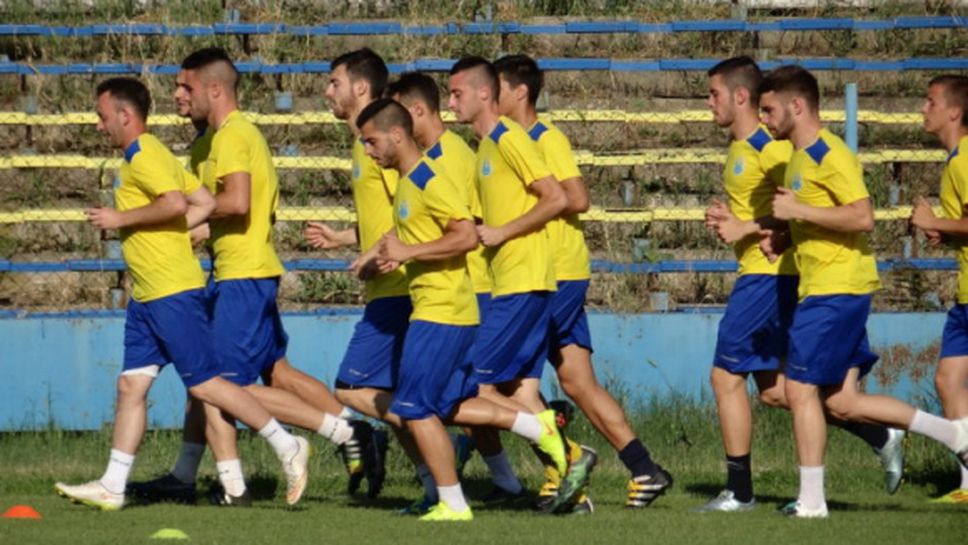 Марица започва с трима нови