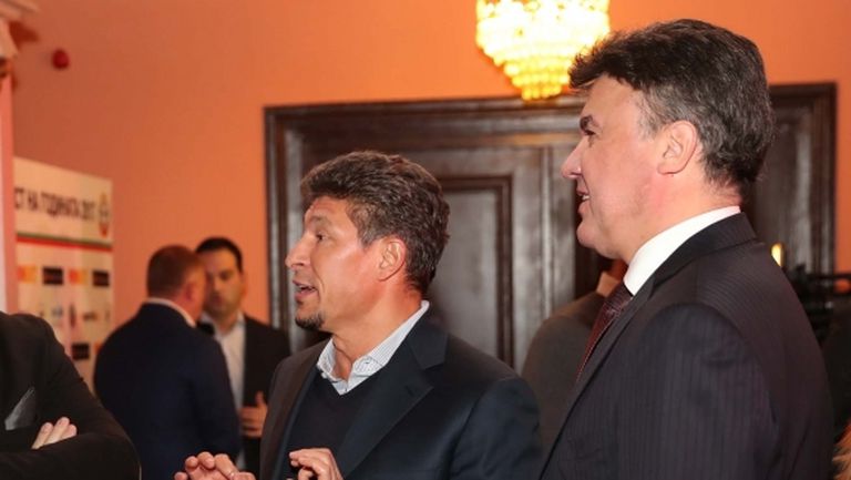 Етър с награда Футболно възраждане