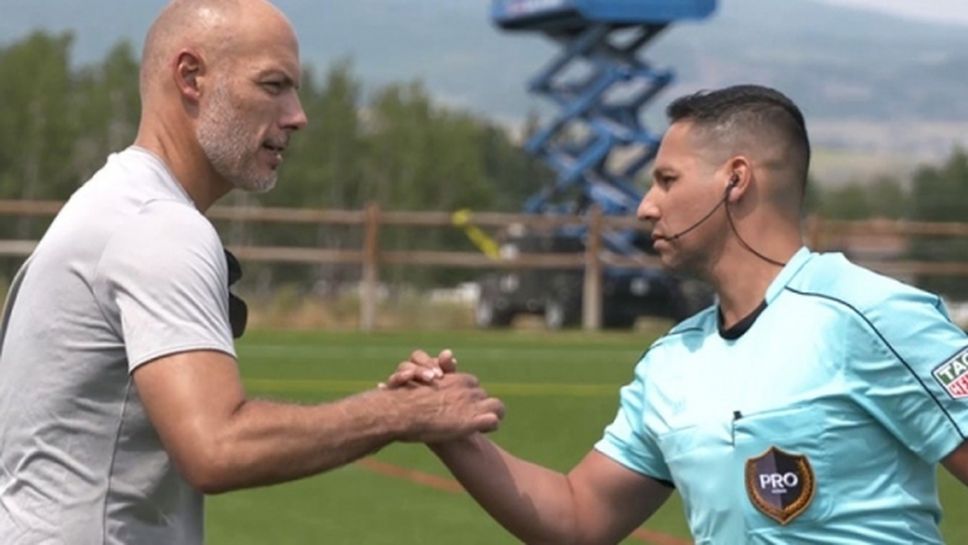 Бившият английски топ-рефер Хауърд Уеб оглави съдийската организация в САЩ