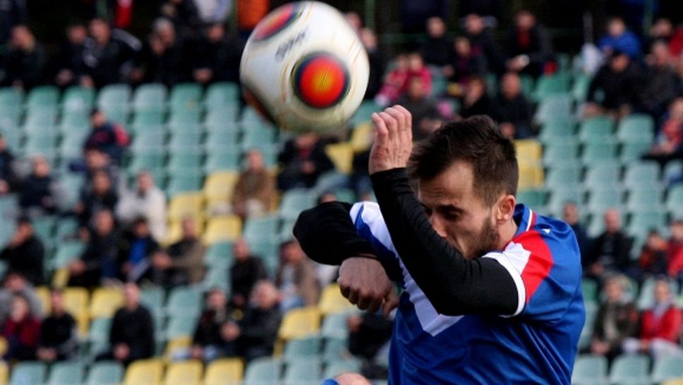 Треньорът на Велбъжд нападна ръководството и заяви: Напускам клуба!