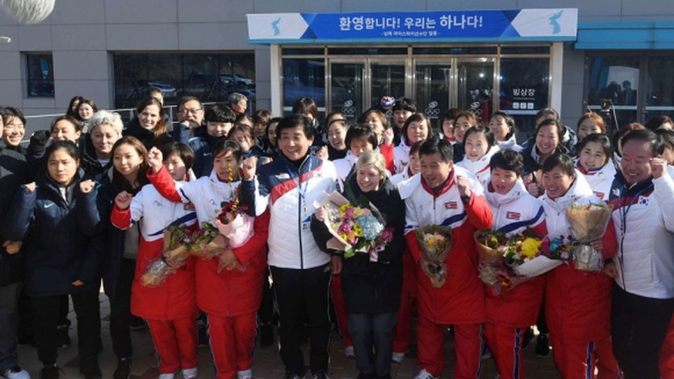 12 хокеистки от Северна Корея пристигнаха в Южна Корея за съвместна подготовка