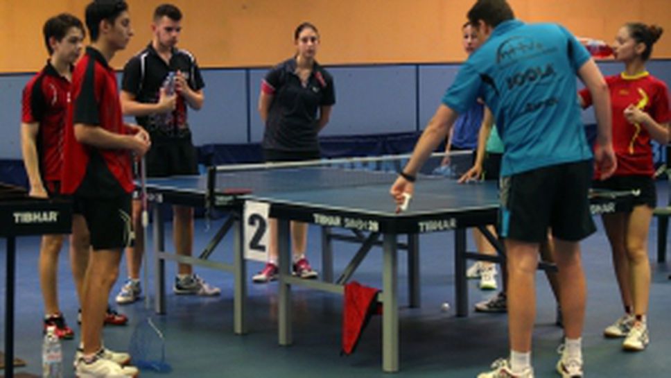 Националите по тенис на маса преди ЕП за кадети, юноши и девойки