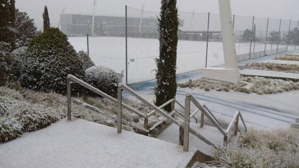 Пет сантиметра сняг провалиха тренировката на Реал Мадрид