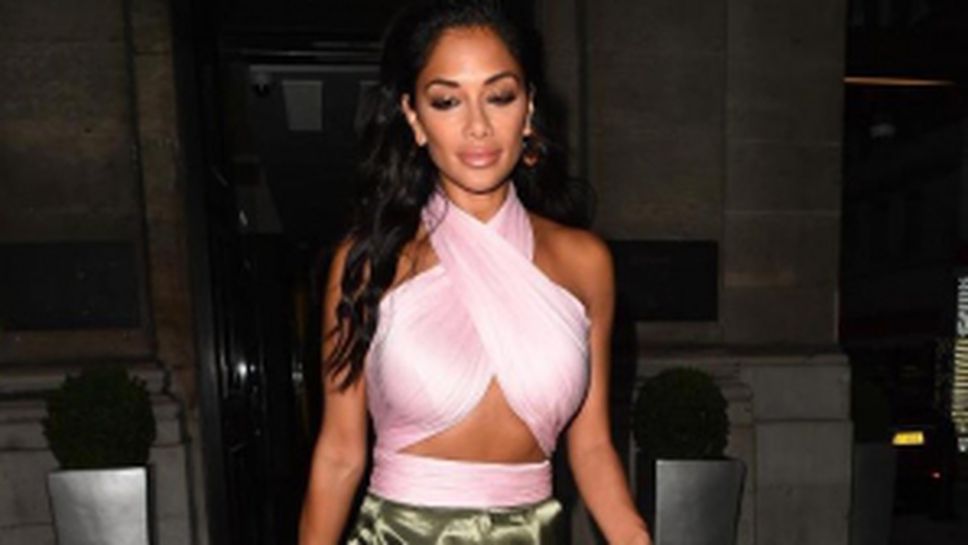 Секси Никол Шерцингер на вечеря в Scott's