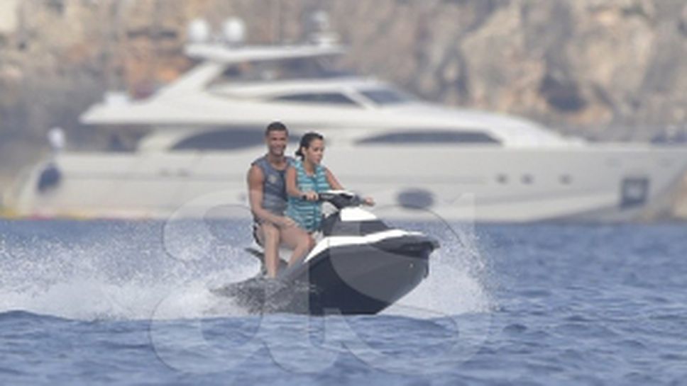 Кристиано се наслаждава на почивка с Джорджина