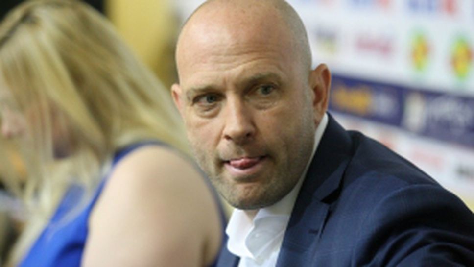 Пресконференция на Тити Папазов и БК Левски 2014