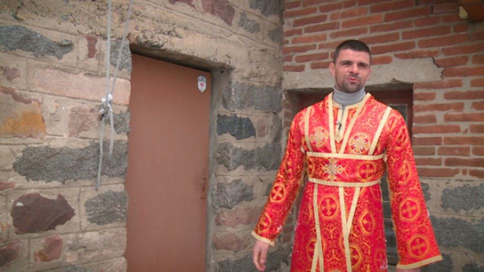 Валентин Илиев между футбола и църквата