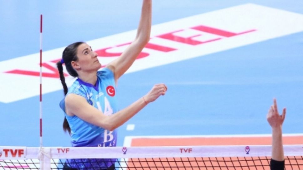 Емилия Димитрова с 26 точки, Бурса удари Вакъфбанк в Турция
