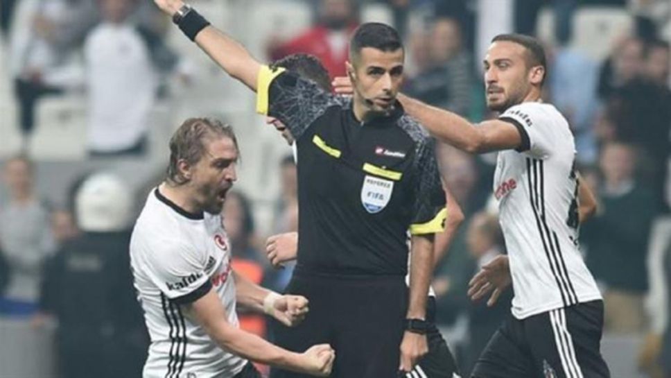 Затвор грози турски футболист заради обида към съдия