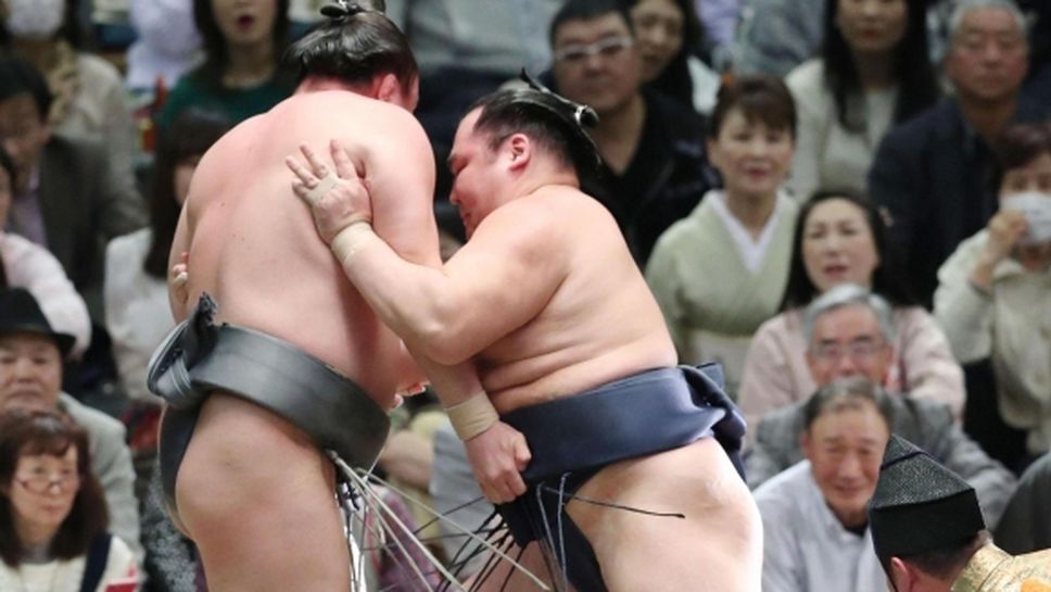Аоияма допусна втора загуба на турнира в Осака