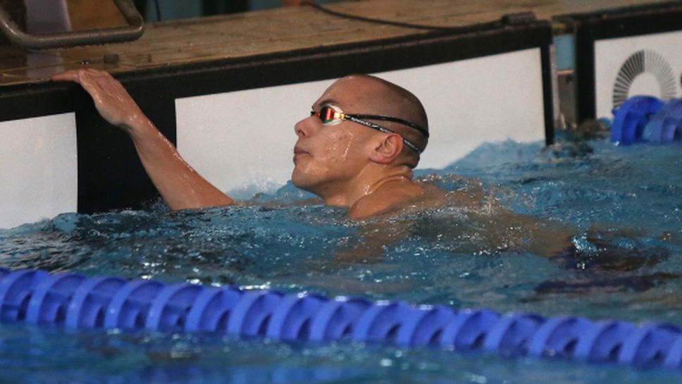 Антъни Иванов трети на 50 метра свободен стил