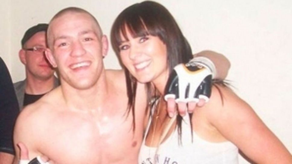 Коя е приятелката на Конър Макгрегър?