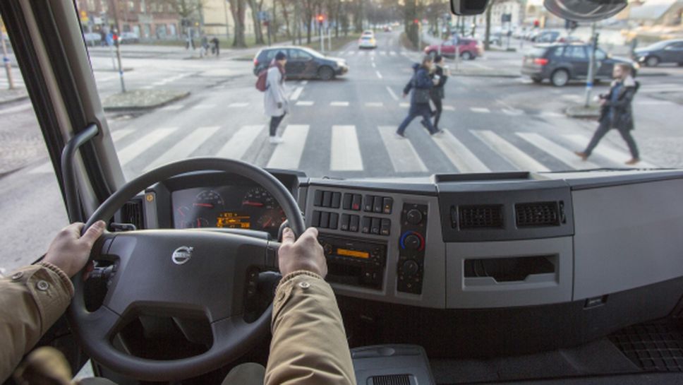 Volvo FE с нови функции за трудни задачи в градска среда