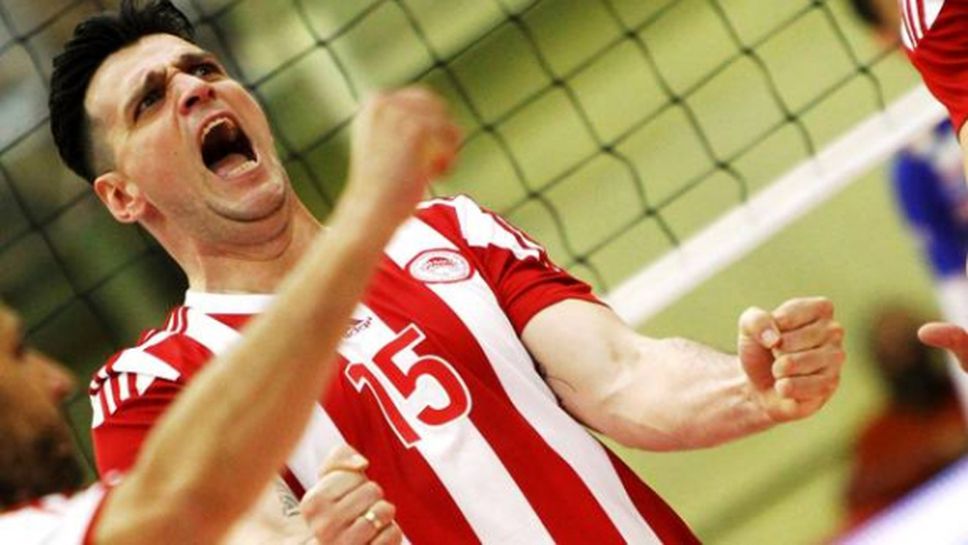 Алексиев и Олимпиакос на финал за Купата на Лигата след бой над Фойникас (снимки)