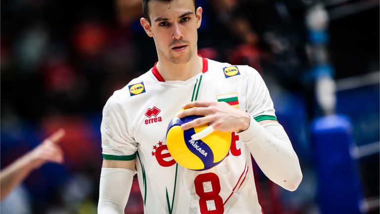 Волейболистите от националния отбор на България отстъпиха в здрава битка