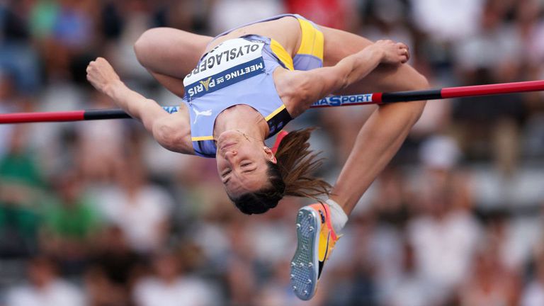 Сребърната олимпийска медалистка от Токио 2020 в скока на височина