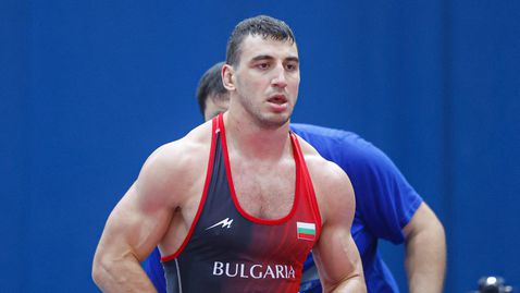Новиков се класира на финал на Европейското по борба