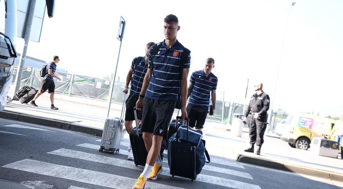 Росен Божинов мина прегледите в новия си клуб