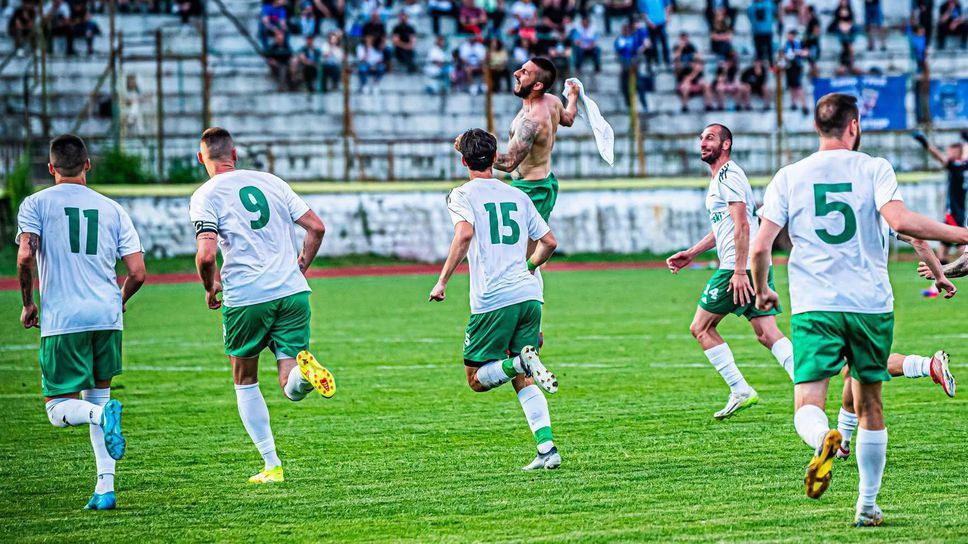 Вихрен Сандански победи с 2 1 Пирин Благоевград в двубой от